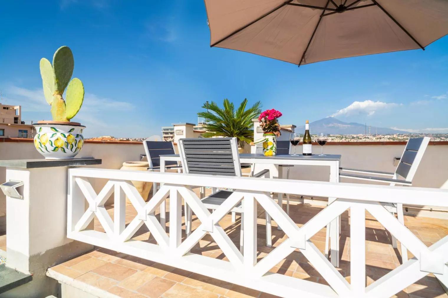 Апартаменти La Terrazza Sul Cielo Катанія Екстер'єр фото