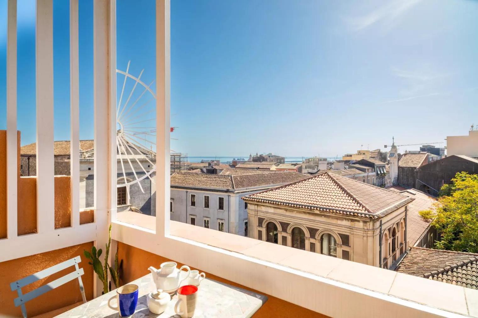 Апартаменти La Terrazza Sul Cielo Катанія Екстер'єр фото