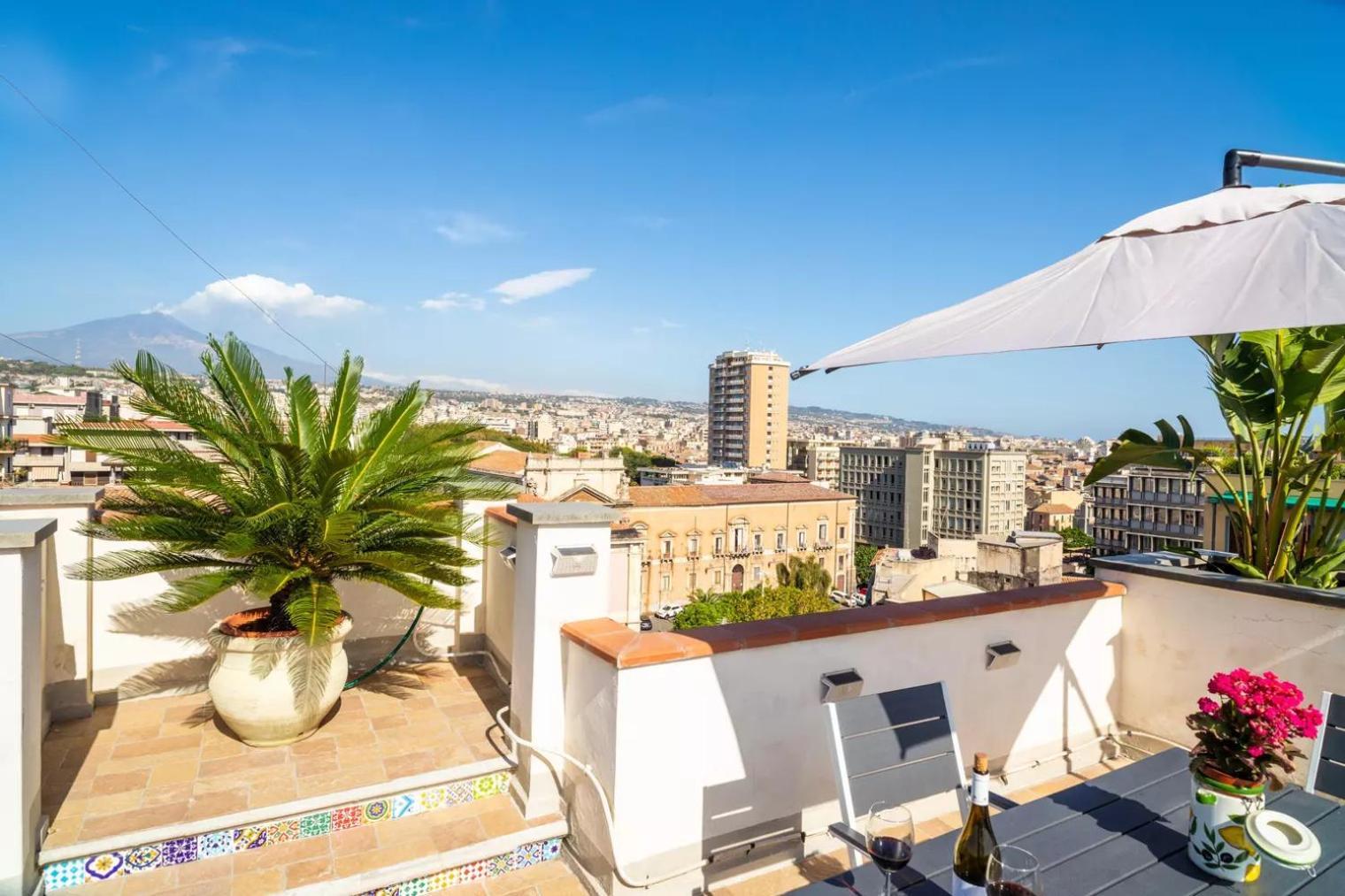 Апартаменти La Terrazza Sul Cielo Катанія Екстер'єр фото
