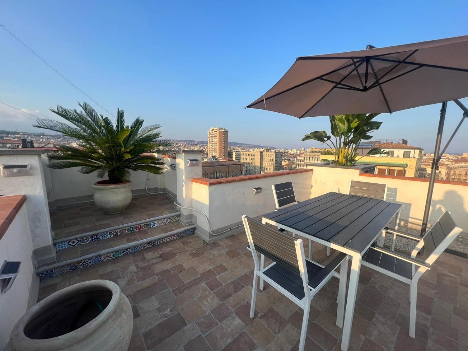 Апартаменти La Terrazza Sul Cielo Катанія Екстер'єр фото